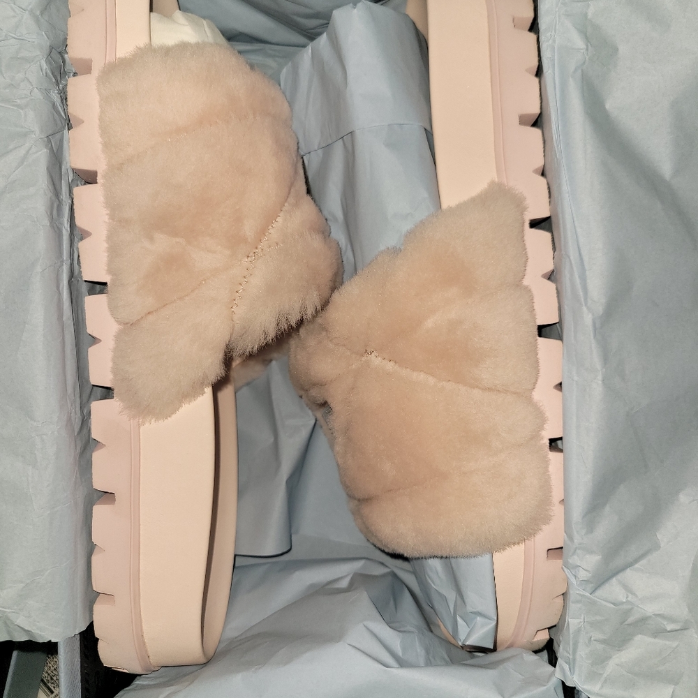 Prada fuzzy slides - Picture 2 of 4